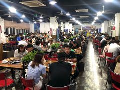 大堂-皖北巫氏三胖地锅鸡(长淮总店)