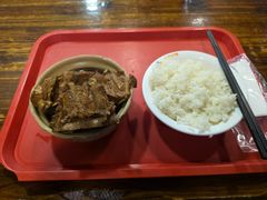 -万和春排骨砂锅米饭(湖北路店)