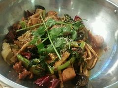 -拿渡麻辣香锅(世茂广场·工三店)