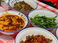 -笨豆腐居民楼菜馆•江西小炒(天津开发区店)