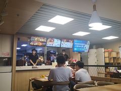 -华莱士炸鸡汉堡(崇文门搜秀城店)