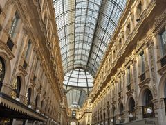 -文艺复兴百货(米兰大教堂广场店)