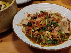 -老板很二(吉大店)