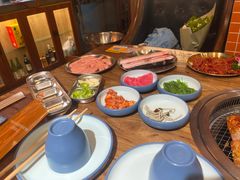 -明洞阿姨·韩式酱蟹烤肉·创意料理(三元桥店)