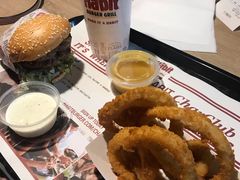 -The Habit Burger Grill 哈比特汉堡(复兴soho店)