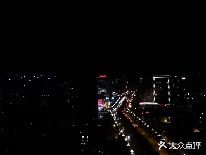 荣誉国际酒店-云顶旋转餐厅门面图片