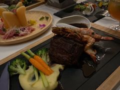-龙虾酒吧扒房(宁波香格里拉店)