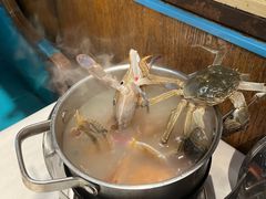 -领鲜活海鲜榴莲自助火锅(东门店)