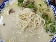 -雪琴面馆富安特色鱼汤面(城中花园店)