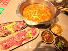 -苗阿哥酸汤牛肉火锅(体育场店)