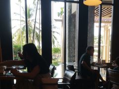 -亚龙湾希尔顿自助餐厅·海鲜·烧烤·沙滩BBQ·现场乐队