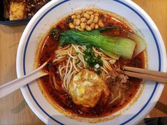 重庆小面-蓉李记成都名小吃(武汉菱角湖万达店)