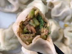 -孖妹上肉饺子馆