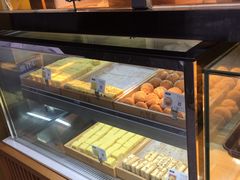 面包甜点陈列柜-六贤记(杭州龙湖滨江天街店)