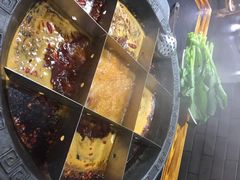 脸谱重庆九宫格老灶火锅-脸谱市井火锅(泺源大街店)
