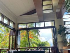 -亚龙湾喜来登·美景台大堂吧