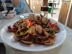 -三亚火车头万人海鲜广场