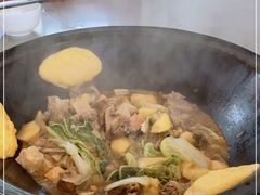 -粘豆包柴火铁锅炖