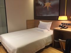 -路客HOTELS酒店(广州东站林和西地铁站店)