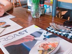 -ROAST coffee & eatery