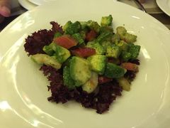 牛油果虾仁沙拉-兰特伯爵西餐厅·啤酒屋(方庄店)