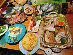 -米德维奇俄式西餐厅(西六道街店)