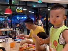 -必胜客(WOW中心城店)