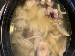 -东椰·海南椰子鸡火锅(朝阳门店)