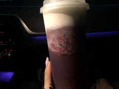 手舂肉肉葡萄奶缇-百分茶(九洲新世界店)