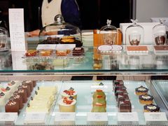 -UNI UNI(环亚凯瑟琳店)