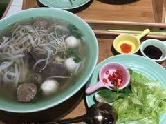 -越弥越南传统美食馆