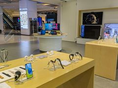 -华为授权体验店(中山公园来福士)
