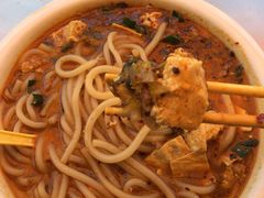 -官渡李记小锅米线(新亚洲体育城百合园东北)