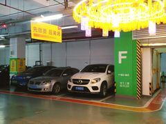 -龙湖虹桥天街购物中心-地下停车场