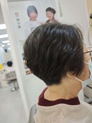 -首脑美发沙龙
