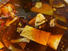 -李双猪·小龙虾·烧烤·羊肉煲(乐山店)