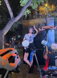 -变画·发型STUDIO