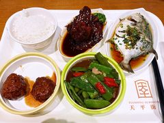 -66梧桐院·天平邻里汇(乌鲁木齐南路店)