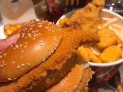 -麦当劳(乳山路店)