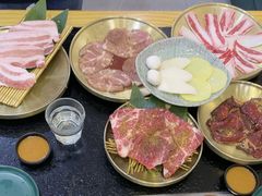 -臻牛烤肉