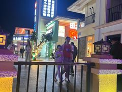 -亚龙湾亚泰商业街