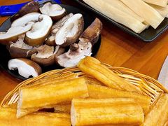 老油条-曹丞相·地锅鸡·地锅鱼(武林店)