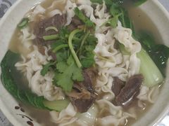牛肉面-YI PIN JU 一品居中餐厅 中国超市