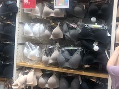 -优衣库(重庆万象城店)