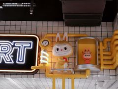 店内环境-泡泡玛特POPMART(上海环球港店)