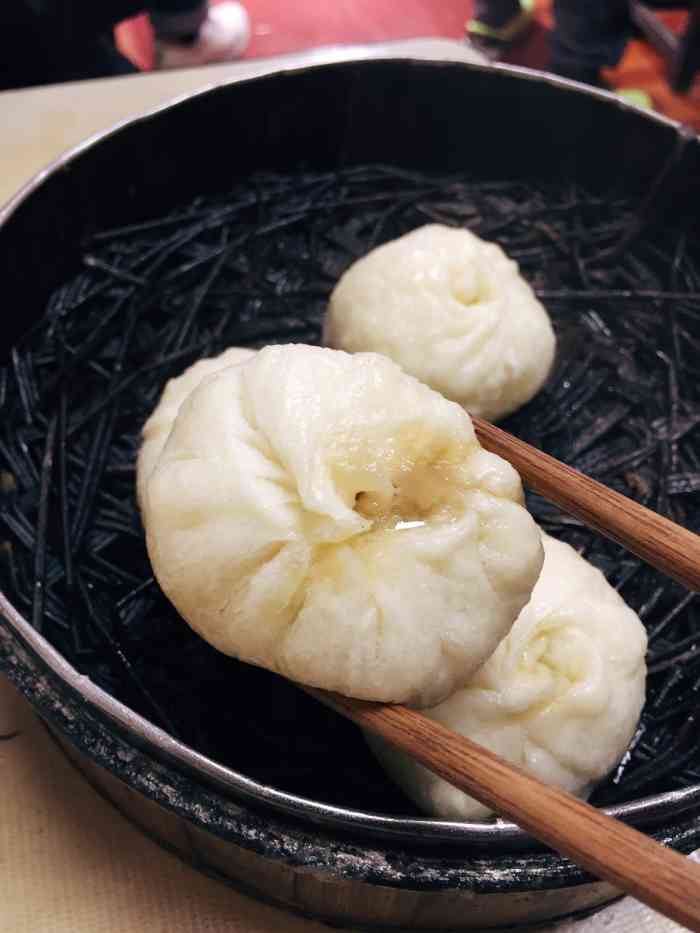 李记包子铺-"才吃了面,看到包子又猴刨刨的想吃,这家点.