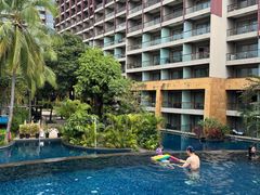 -三亚湾海居铂尔曼度假酒店