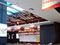 -阿瓦山寨·湘菜现炒·剁椒鱼头王(咸阳总店)