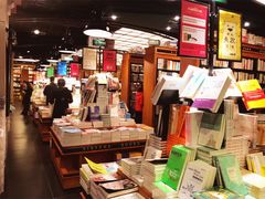 -西西弗书店&矢量咖啡(壹方购物中心店)