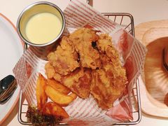 当红炸子鸡-阿妮叶李(光谷世界城店)